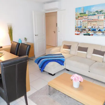 T3 Villa Olea Proche Plage Avec Parking 아파트 앙티브